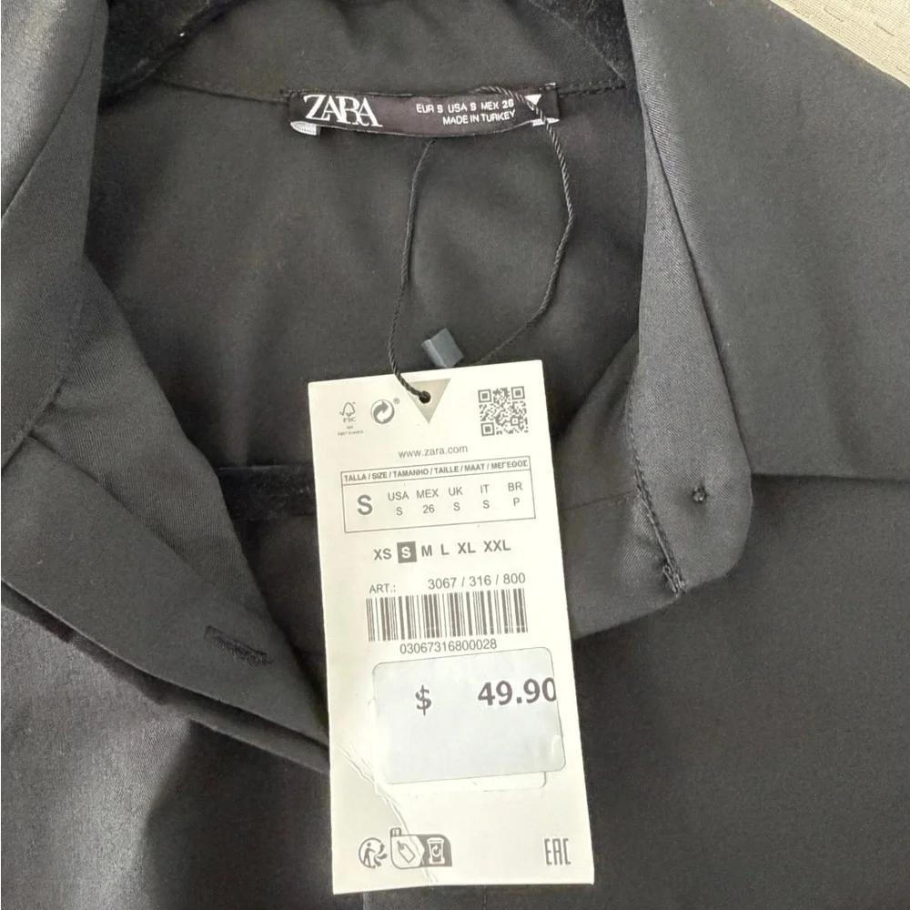 NWT, Black Button Up Zara Romper - Picture 2 of 3